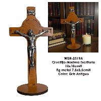 Crucifijo Madera Escritorio 10x18cmH fig metal 7.5x8.5cmH Gris Antiguo